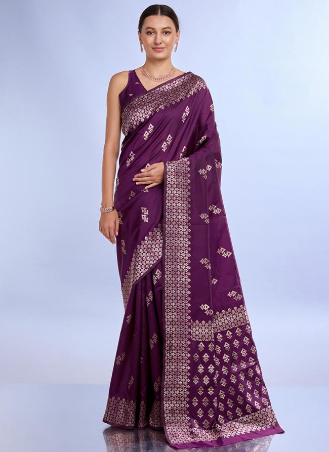 Silk Burgandy Traditional Wear Weaving Saree